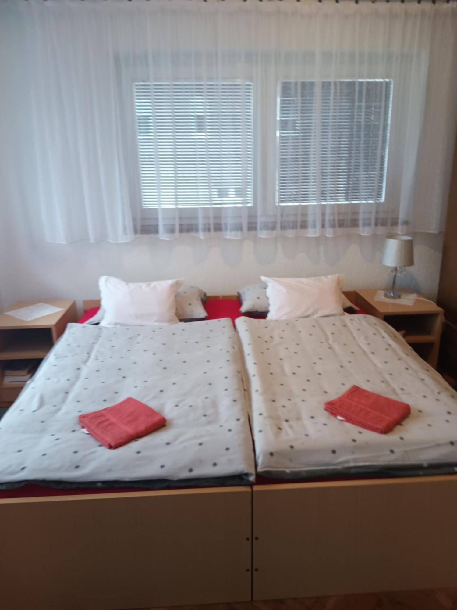 Apartman Pavelic Lovinac  Kültér fotó