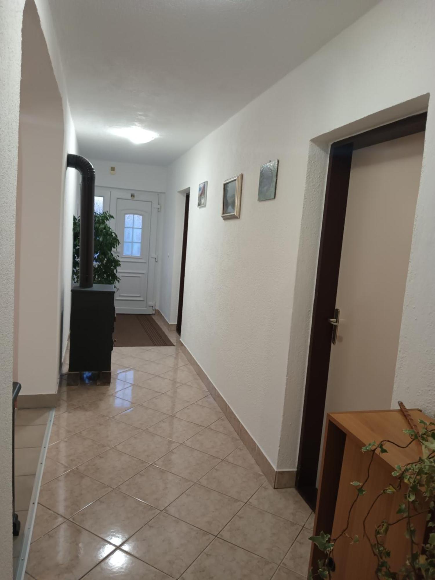 Apartman Pavelic Lovinac  Kültér fotó